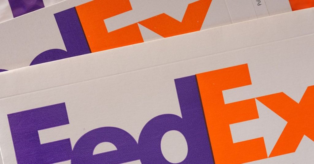 FedEx envelopes 